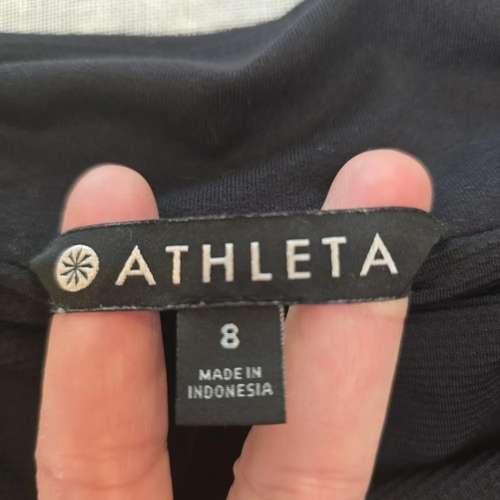 Athleta Womens Black Soho Skort Size 8 Secure Pockets Zip Skirt Casual